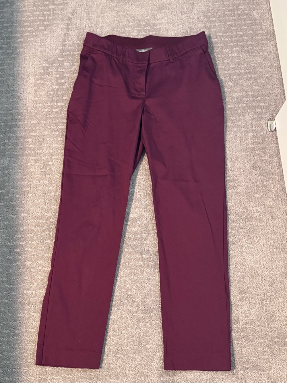 Women’s Slim Stretch Dress Pants - Burgundy